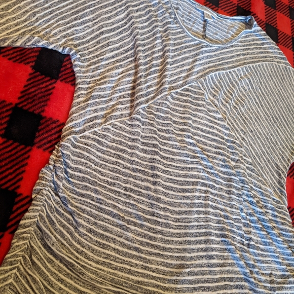 Two Motherhood Maternity Shirts Gently Used - Picture 3 of 9